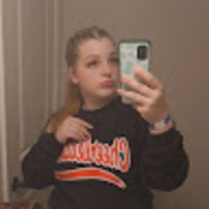 Meet your Posher, Avery